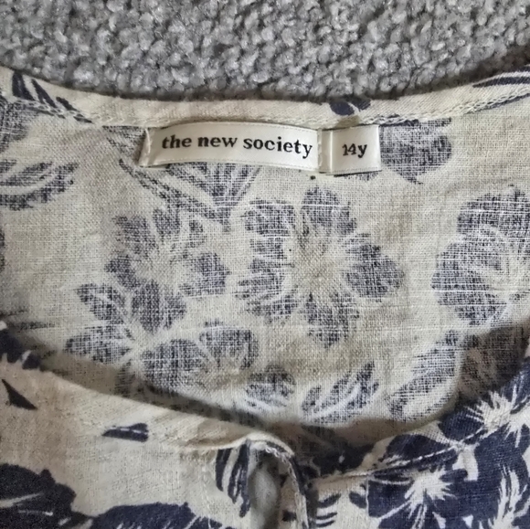 Floral Blue and White Kids Casual Dress - Picture 4 of 7